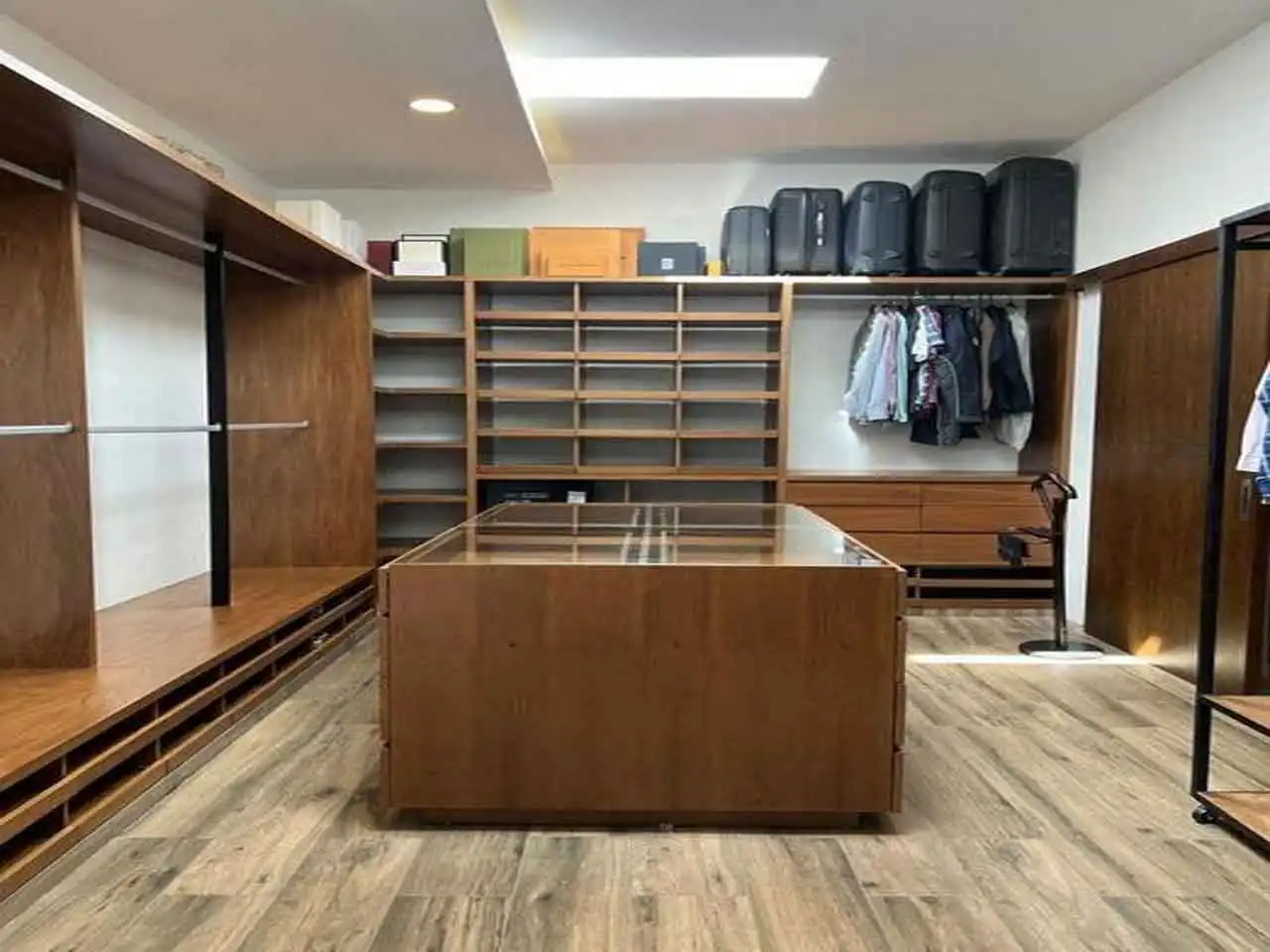 Acabados con maderas de Tazam selvatica exótica