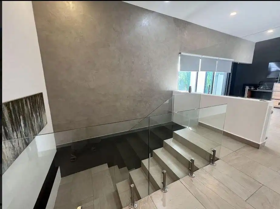 Incristaciones de caliza y mármol